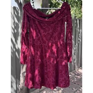 NWT Wild Fable Rose Flocked Mesh Long Sleeve Dress – Magenta Size M